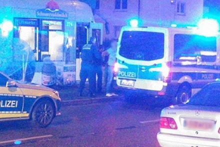 Taschendiebstahl in der Straßenbahn: Polizei kontrolliert Fahrgäste am Betzenhauser Torplatz