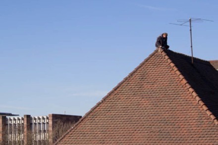 Was macht der Batman auf dem Dach der Alten Uni?