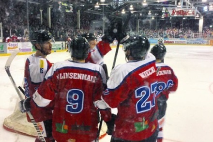 13 fantastische Eishockey-Momente beim EHC-Sieg gegen Leipzig