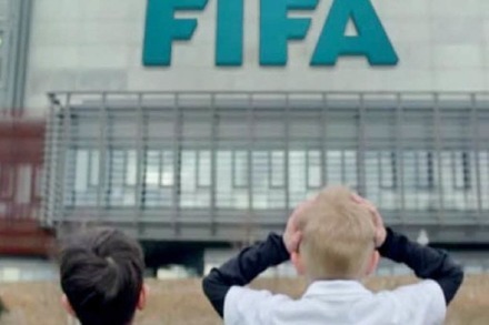 Anti-Werbespot: Sportartikelhersteller will die FIFA schocken