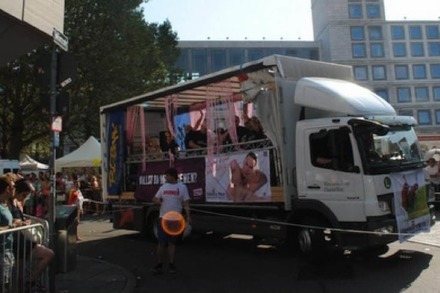 Das "Gentle Man"-Projekt sucht einen LKW-Fahrer für den CSD in Stuttgart