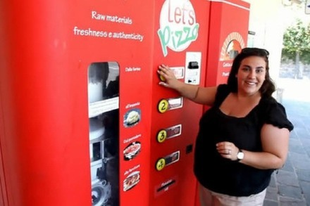 Video: Dieser Automat backt frische Pizza