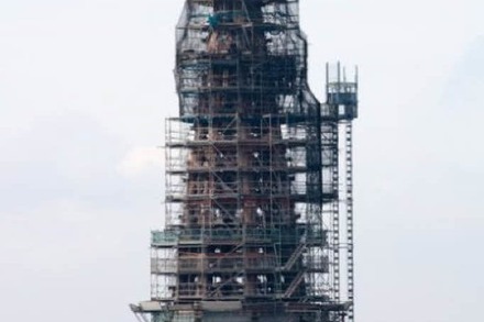 Wann sehen wir den Münsterturmhelm endlich ohne Baugerüst?