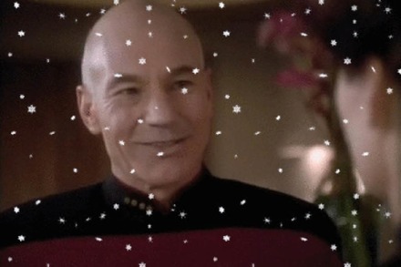 Video: Captain Picard singt "Let it snow"
