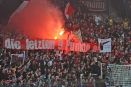 fudder-Debatte: Wie soll der SC Freiburg mit Pyro-Fans umgehen?