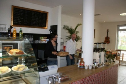 Cafébar V.Lenz: Kaffee, Kuchen und Musik im Rieselfeld