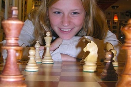 Lara Stock erobert die Schachwelt