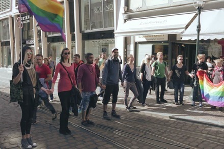 Video: Freiburg gedenkt der Opfer von Orlando