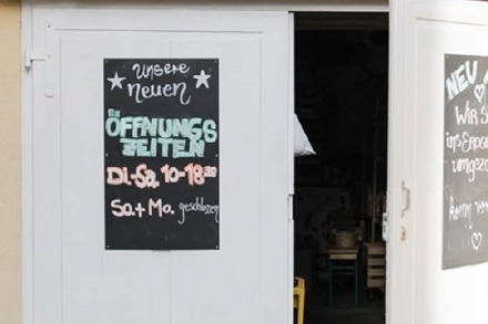 Neueröffnung: Das Café zum Laden "Sonnengereift" in der Lorettostraße