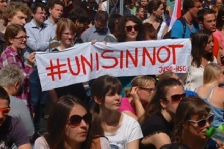 Fotos: Studierende und Rektorat demonstrieren gegen "Unis in Not"