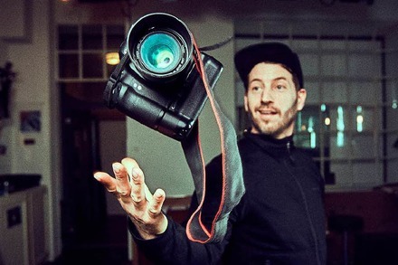 Fotograf Felix Groteloh verleiht seine Kamera &#8211; und Du kannst für ihn Bilder schießen