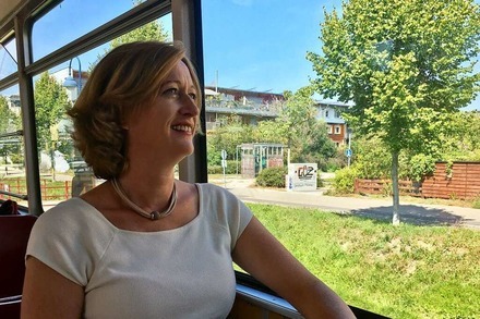 fudder fährt Straßenbahn mit Kerstin Andreae (Die Grünen)