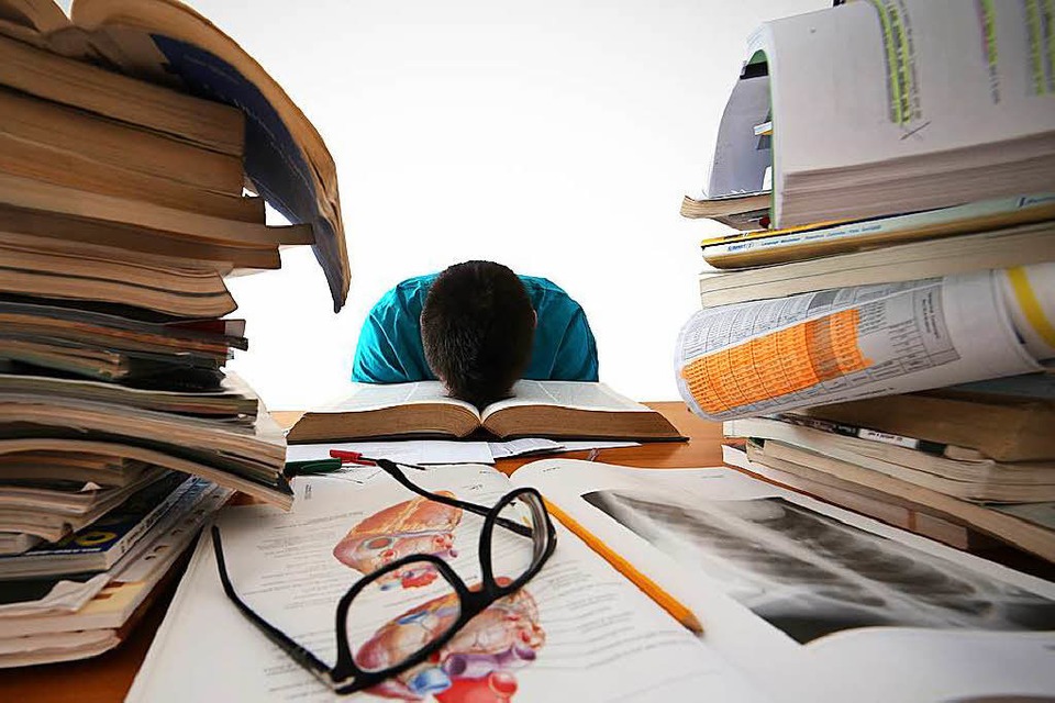 Aufgeben ist auch keine Lösung, wenn es in der Prüfungsphase stressig wird. (Foto: Andrea Grimaldello (Adobe Stock))