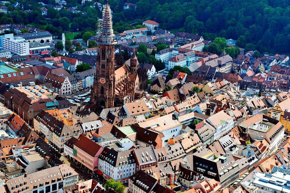 Freiburg &amp;#8211; sicher die Stadt mit der höchsten Funktionsjackendichte. (Foto: dpa)