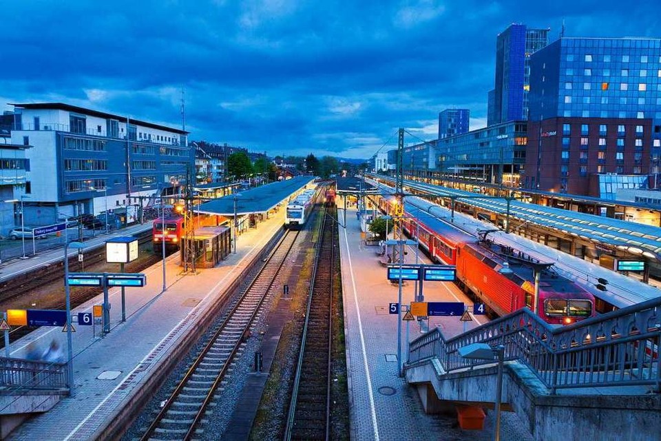 Wer hat die Tat am Freiburger Hauptbahnhof beobachtet? (Foto: Oleksandr Prykhodko)