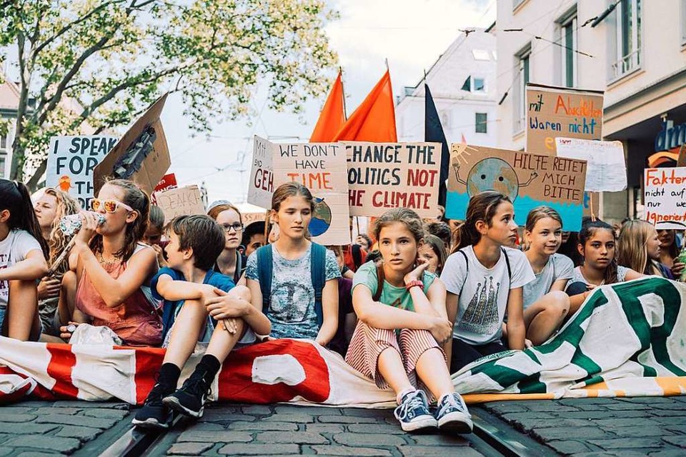 Noch werden die Streiks von Kindern und Jugendlichen angeführt. Ab September sind offiziell auch Erwachsene zur Teilnahme aufgerufen. (Foto: Stefan Hipp)