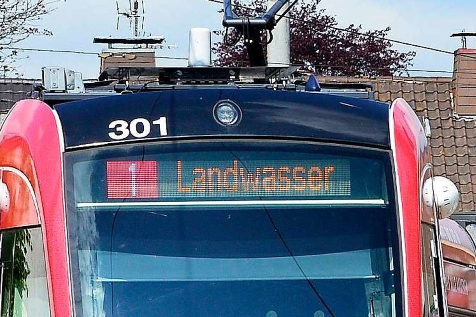 Das letzte Stück der Linie 1 zwischen Betzenhausen und Landwasser ist aktuell unterbrochen. Ein Schienenersatzverkehr wurde eingerichtet. (Foto: Ingo Schneider)