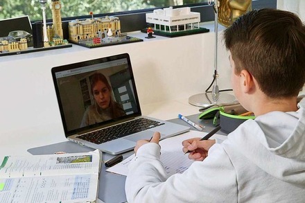 Studierende geben Schülern kostenlose Online-Nachhilfe &#8211; auch in Freiburg
