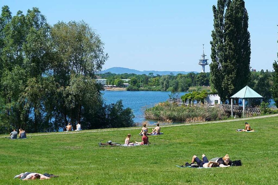 Die Polizei Freiburg hat neue Erkenntnisse im Zusammenhang mit dem tödlichen Badeunfall im Freiburger Seepark veröffentlicht (Archivbild). (Foto: Fabian Vögtle)