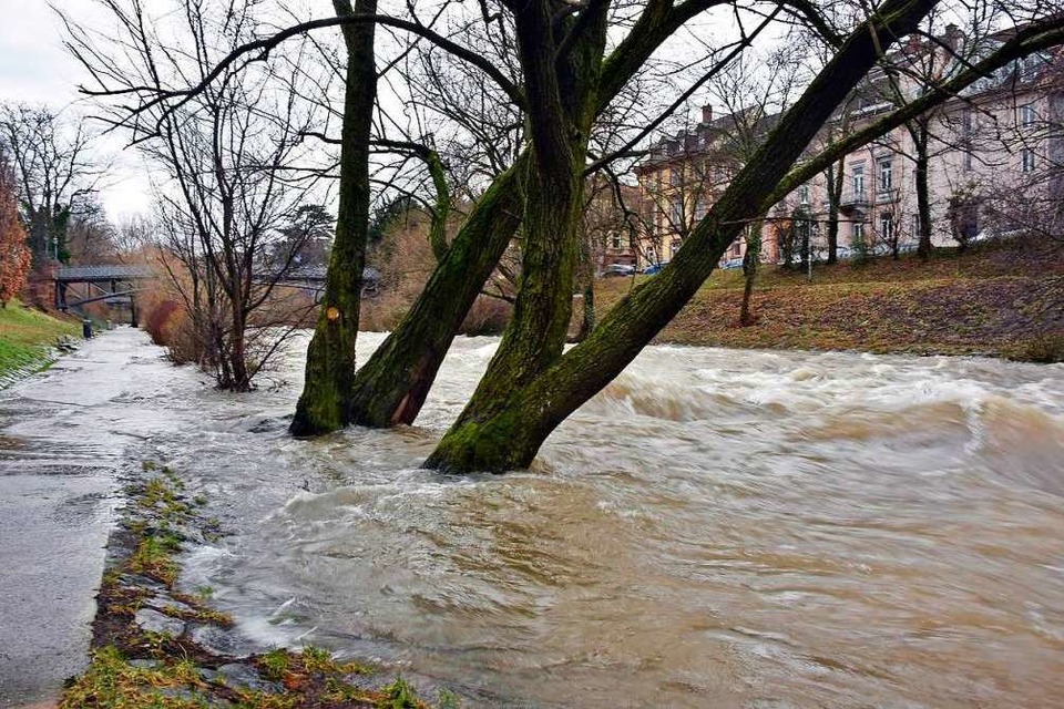 Die Flüsse führen  zurzeit viel Wasser (Symbolbild). (Foto: Michael Bamberger)