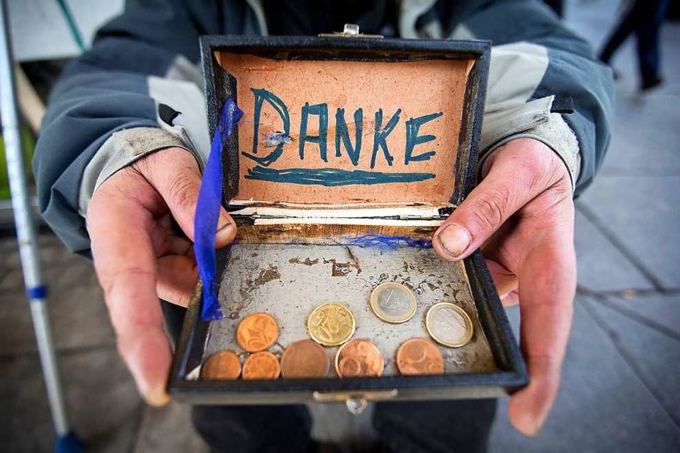 Viele Vereine freuen sich auch und vor allem in der Pandemie über Spenden (Symbolbild). (Foto: Friso Gentsch (dpa))