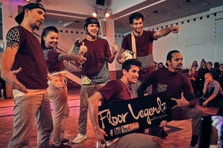 "Floor LegendZ": Das Tanz- und Akrobatiktheater kommt nach Freiburg