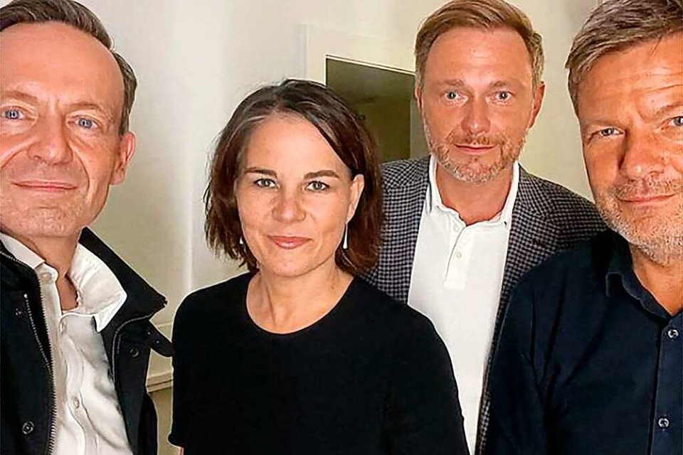 Die Grünen-Vorsitzenden Annalena Baerbock und Robert Habeck trafen sich mit FDP-Chef Christian Lindner und Generalsekretär Volker Wissing. (Foto: VOLKER WISSING (AFP))