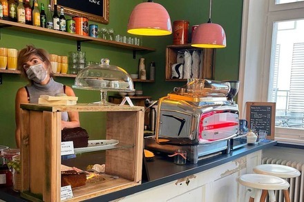Neueröffnung: "Biene Fritz" ist gleichzeitig Café und Imkerei
