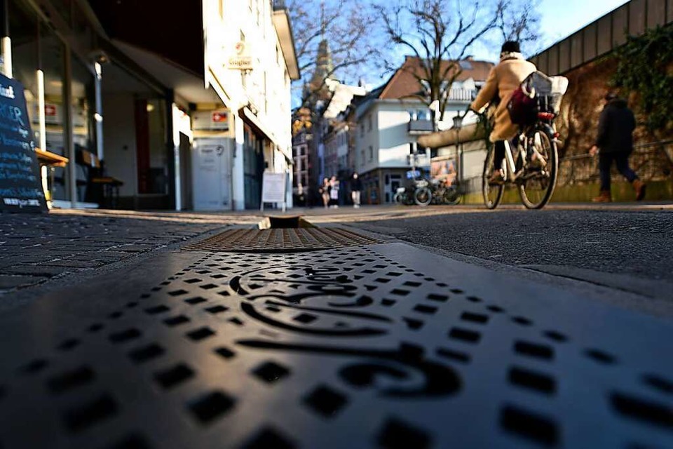 Auf der Niemensstraße in der Freiburger Altstadt wurde ein 30-Jähriger von Unbekannten zusammengeschlagen. Symbolbild. (Foto: Thomas Kunz)