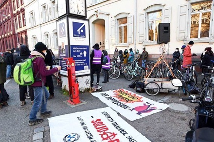 Aktivistinnen nach Klimaprotest in Freiburg zu Geldstrafen verurteilt