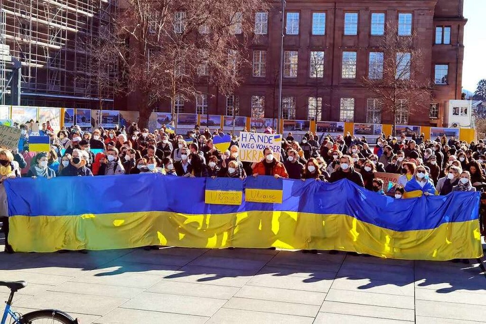 Am vergangenen Wochenende fand eine große Solidaritätsdemonstration auf dem Platz der Alten Synagoge statt. (Foto: Elizaveta Belinskaya)
