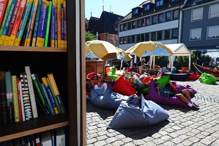 Lesefest auf dem Freiburger Kartoffelmarkt